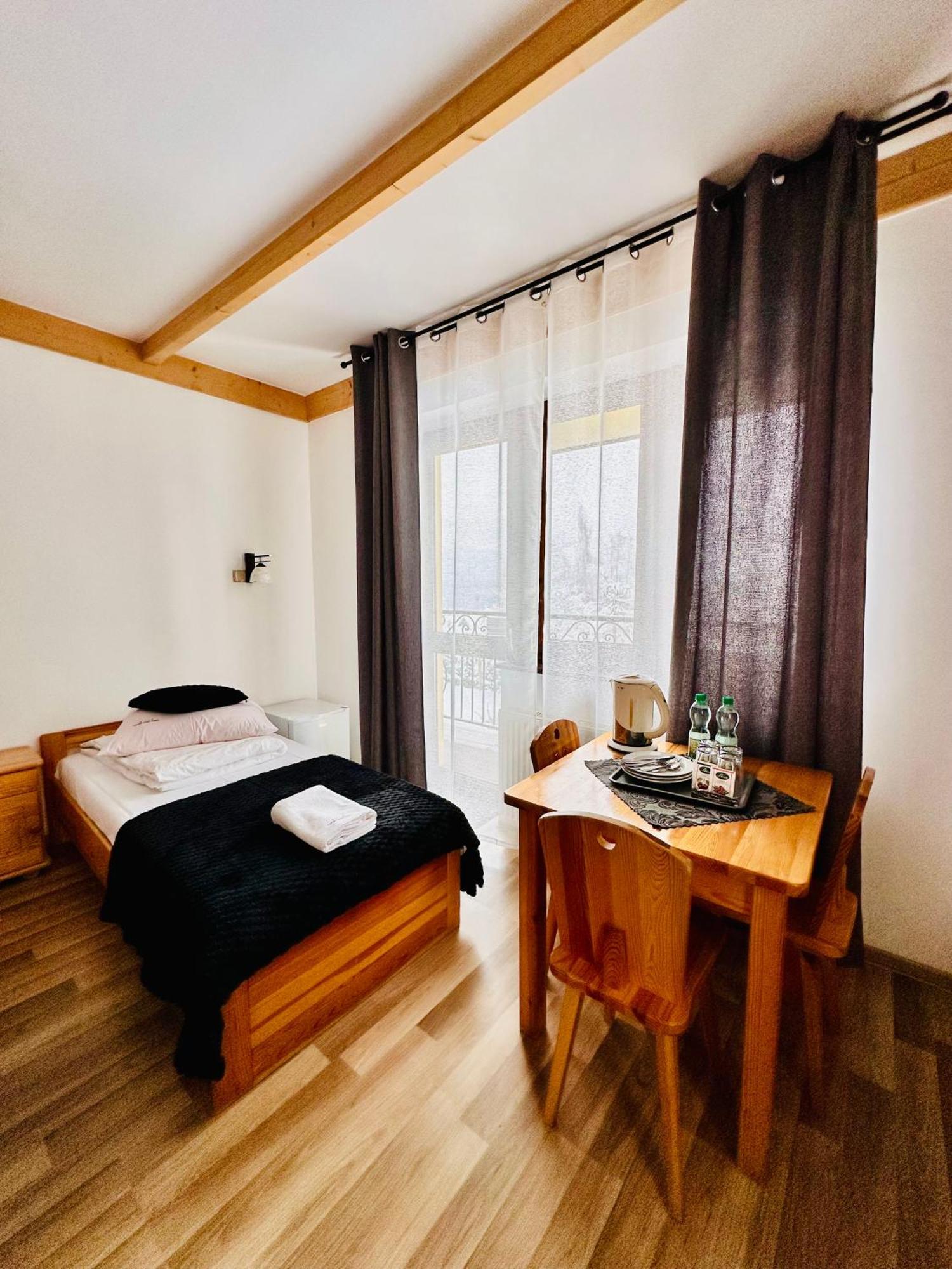 U Podnoza Tatr Cztery Pory Roku Bed & Breakfast Koscielisko